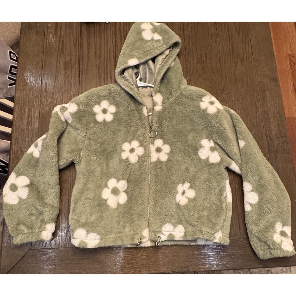 FREE HAVEN • Plush Flower Zip Hoodie – Size S